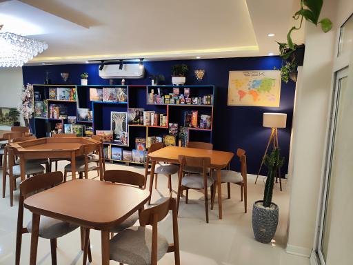 عکس کافه بازی ریسک