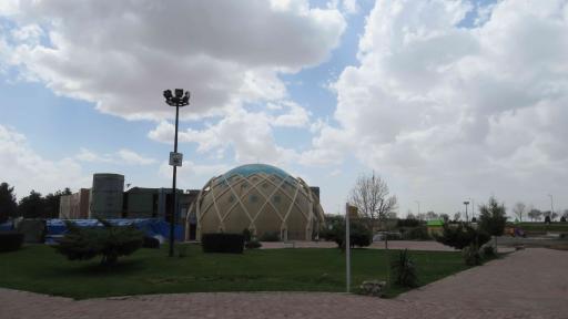 عکس آرامگاه پرویز مشکاتیان