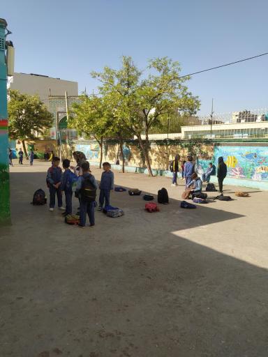 عکس دبستان شهید غلامحسین گذری