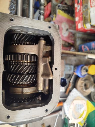 عکس تعمیرگاه آقای گیربکس