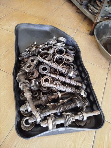 عکس تعمیرگاه آقای گیربکس