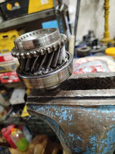 عکس تعمیرگاه آقای گیربکس