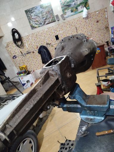 عکس تعمیرگاه آقای گیربکس