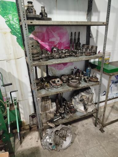 عکس تعمیرگاه آقای گیربکس