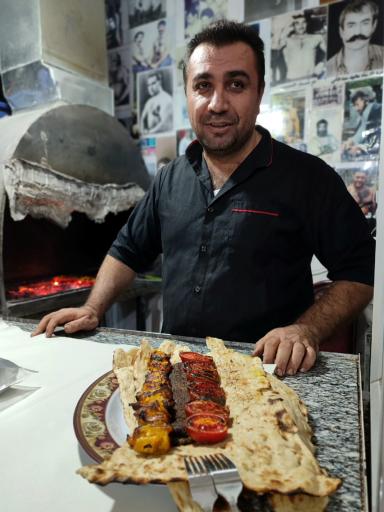 عکس کبابی شاه محمد شعبه دوم