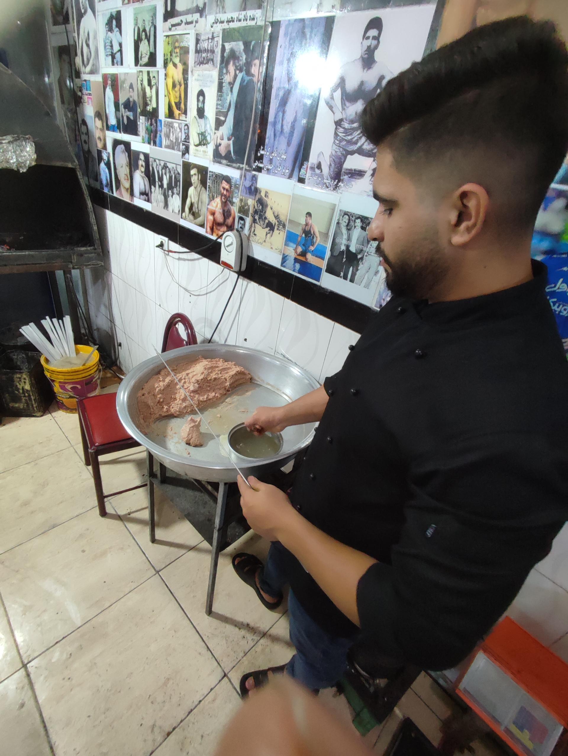 عکس کبابی شاه محمد شعبه دوم