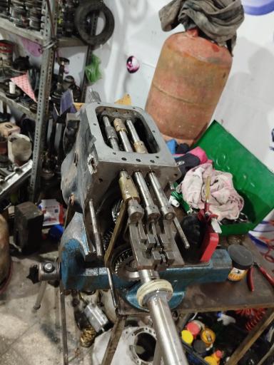 عکس تعمیرگاه آقای گیربکس