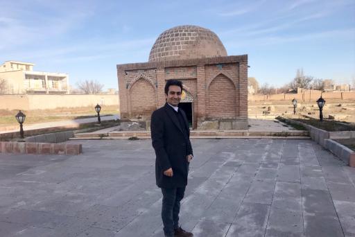 عکس مقبره سید عوض الخلاص پسر فیروز شاه
