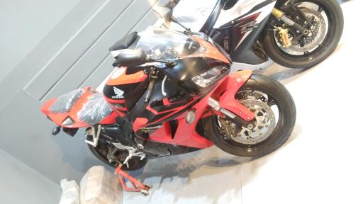 عکس تعمیرگاه موتورسیکلت