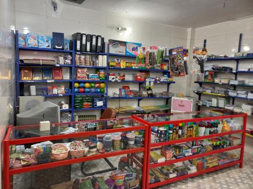 عکس لوازم التحریر ونوشت افزار اندیشه