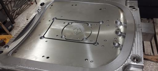 خدمات فرز cnc میکرون و ماشین سازی 