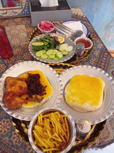 عکس کافه وکیل بار