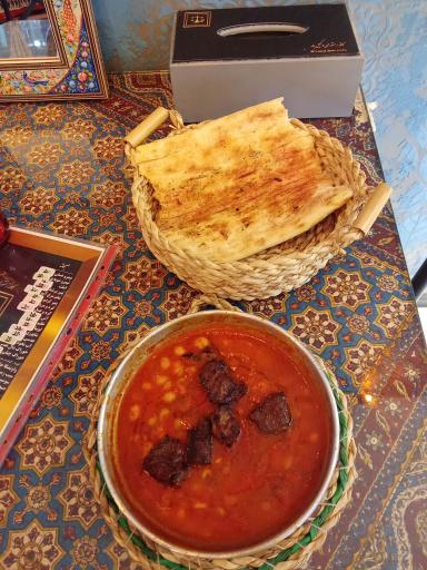 عکس کافه وکیل بار