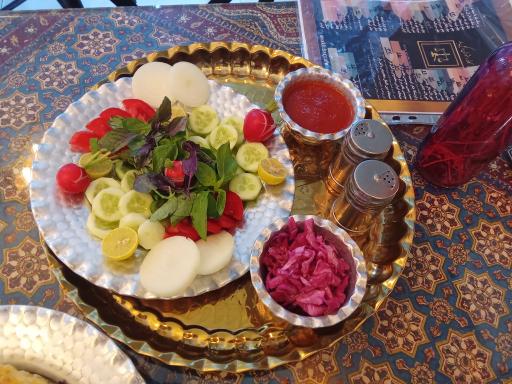 عکس کافه وکیل بار