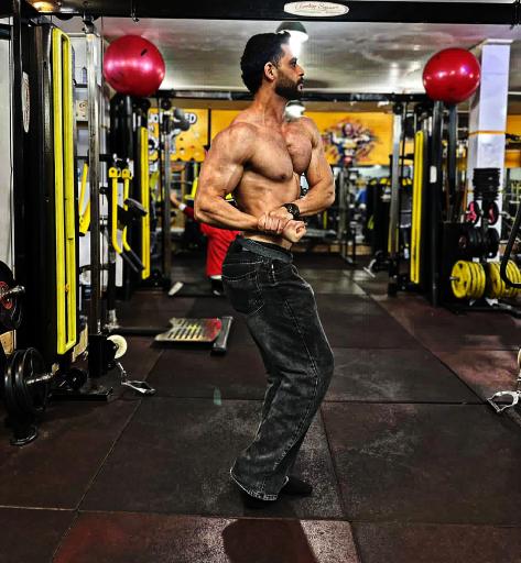 عکس باشگاه بدنسازی اسطوره سازان