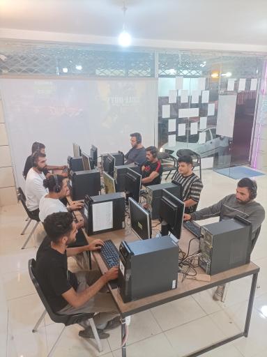 عکس فروشگاه کامپیوتری پیکسل