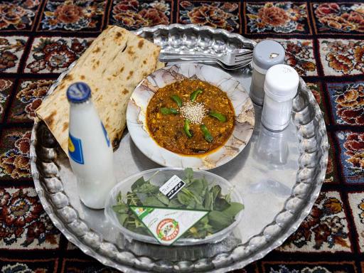 عکس کترینگ و آشپزخانه طلوع