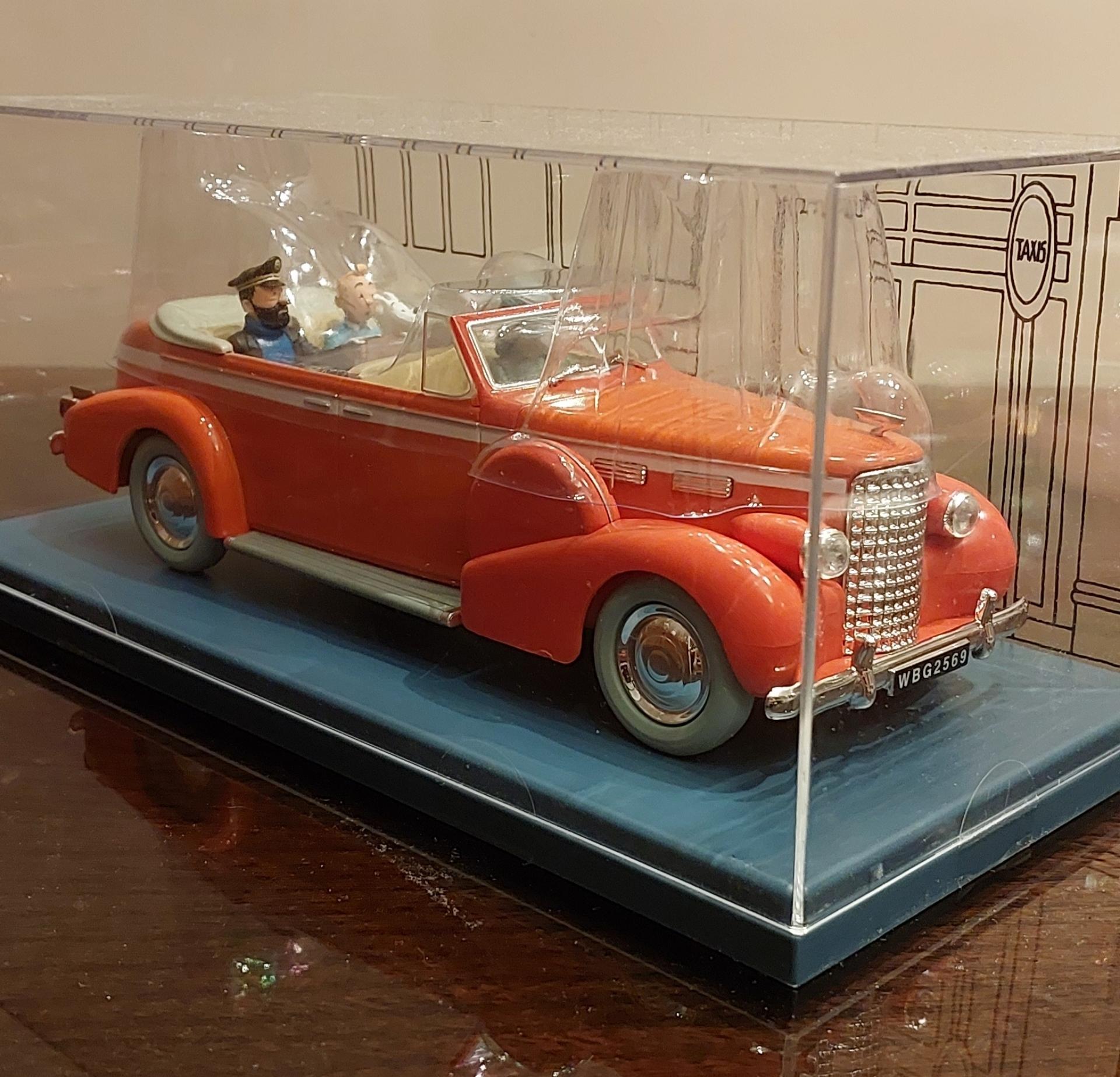 عکس کتاب فروشی تن تن نوستالژیک