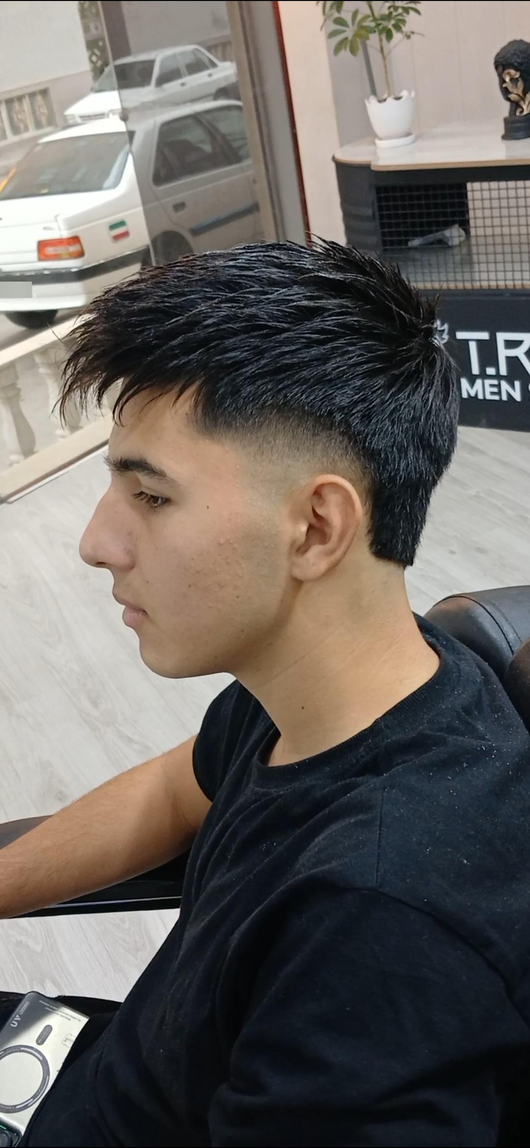 عکس آرایشگاه مردانه تی-رکس