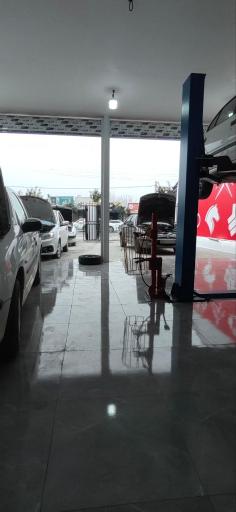 عکس مکانیکی تخصصی خودرو مقدم 