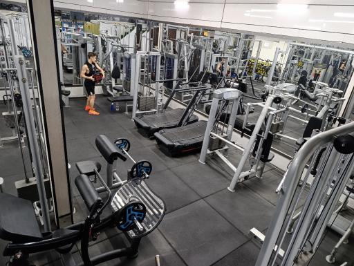 عکس باشگاه بدنسازی امید اسپرت