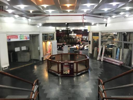 عکس مرکز تجاری سپهر