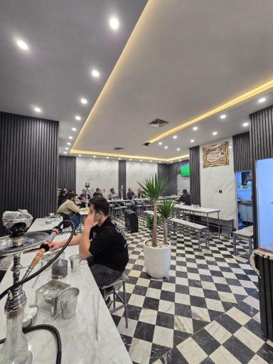 عکس چایخانه زرین قلیون 