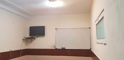 عکس آموزشگاه زبان سفارت