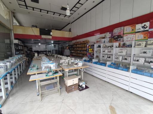 عکس فروشگاه و تعمیرگاه چرخ خیاطی و قطعات مومیوند