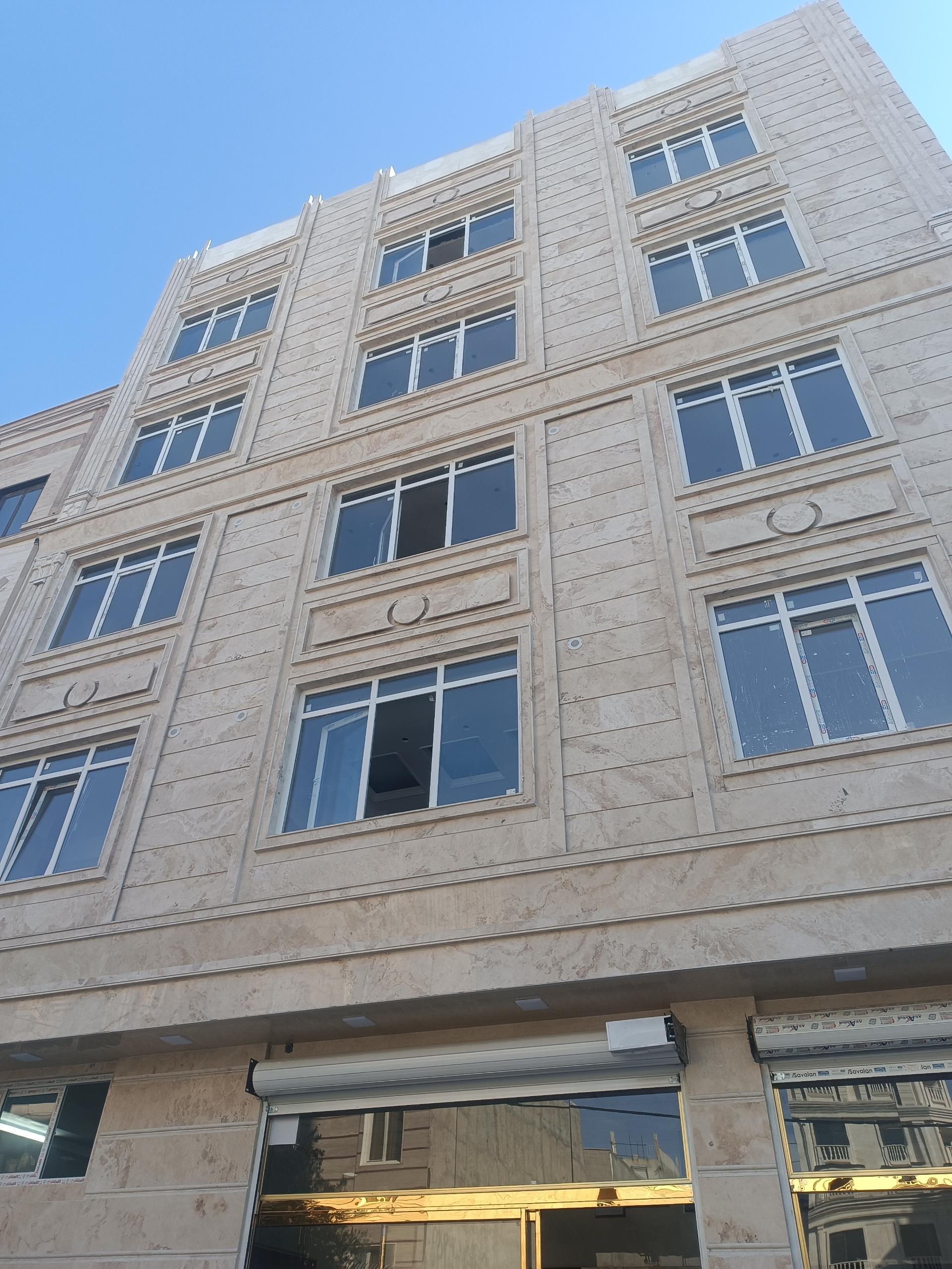 عکس درب و پنجره سازی ویو وین