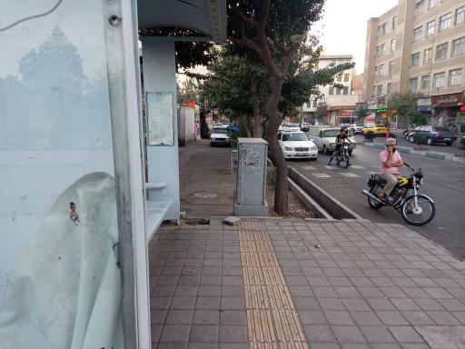 عکس ایستگاه اتوبوس ابن بابویه