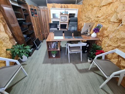 عکس فروشگاه لپ تاپ ویستا