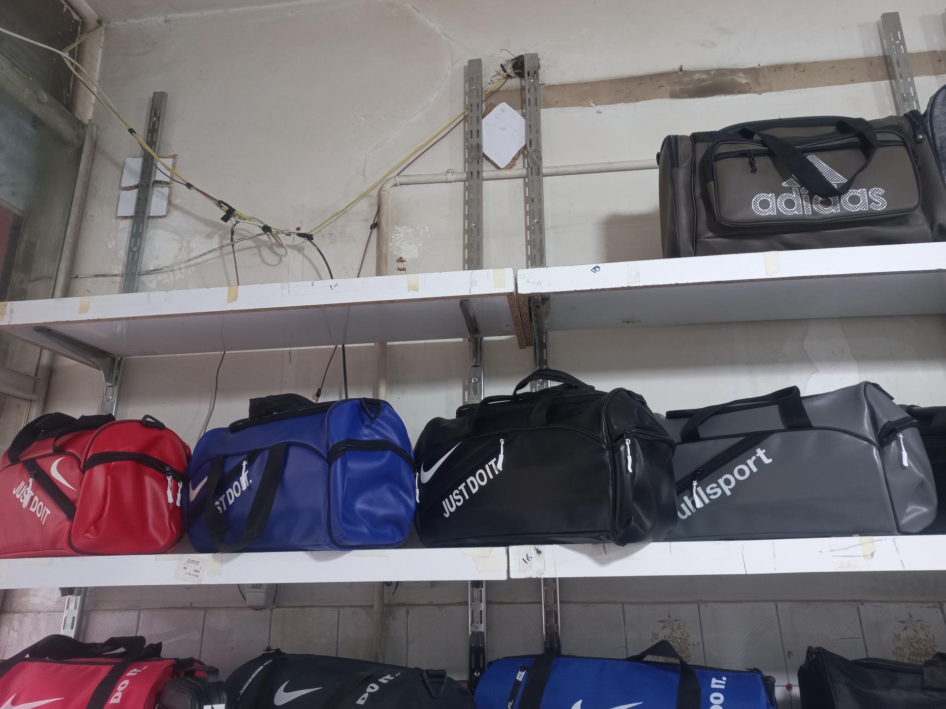 عکس تولیدی کیف ورزشی و کوله فانتزی