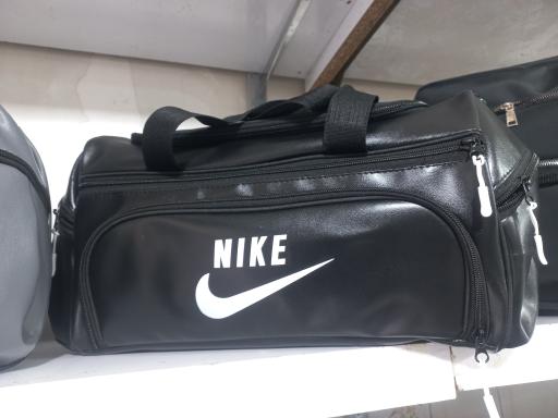 عکس تولیدی کیف ورزشی و کوله فانتزی