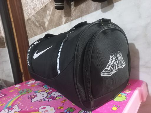 عکس تولیدی کیف ورزشی و کوله فانتزی