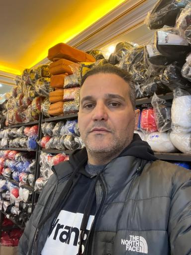 فروشگاه لوازم ورزشی حسین اسپورت