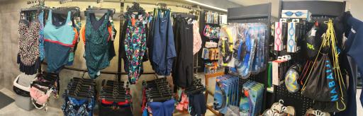 عکس فروشگاه لوازم شنا و غواصی سوییم کلاب