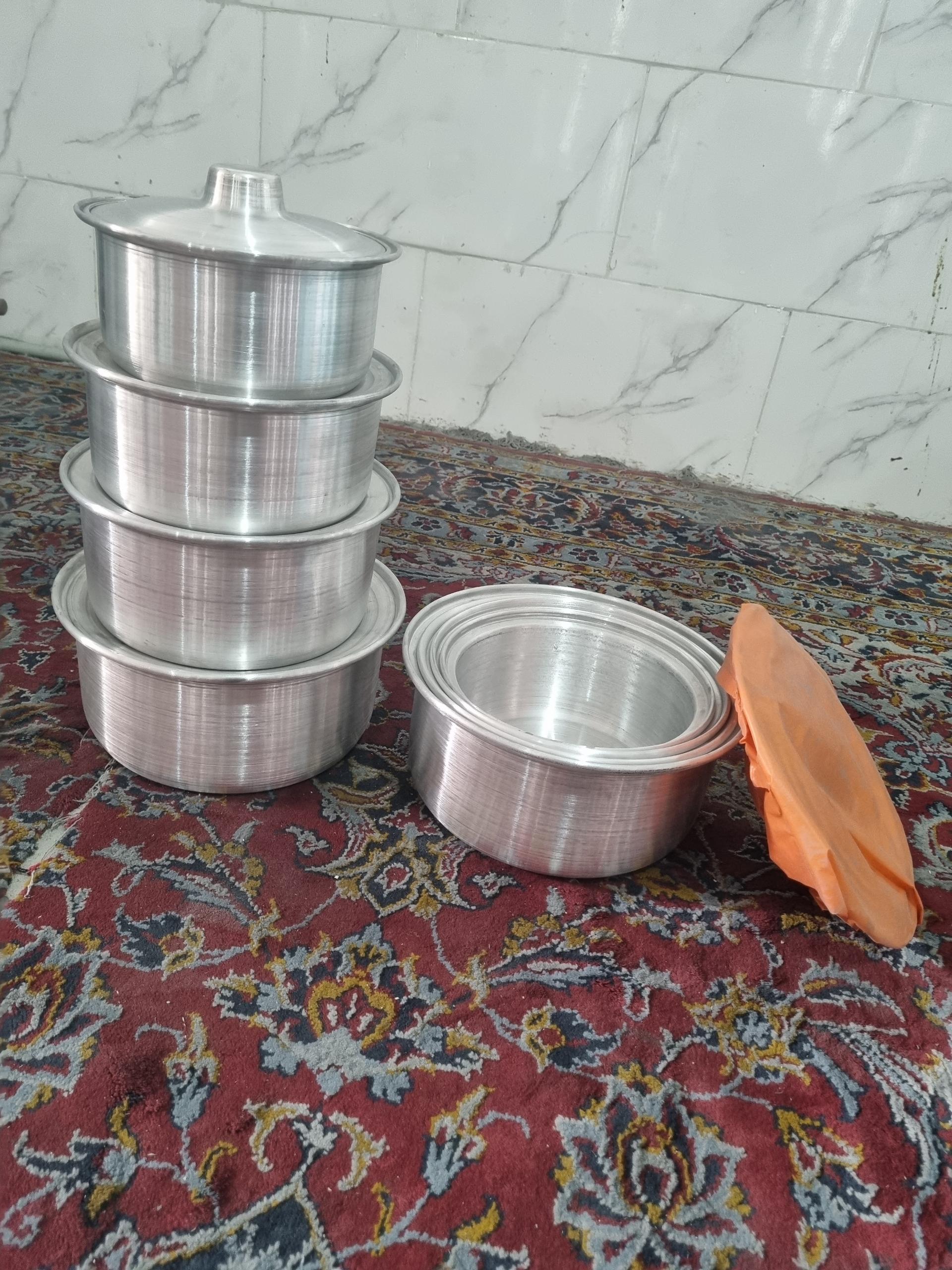 عکس تولیدی ظروف آلومینیوم لاجوردیان 