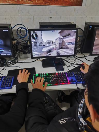 عکس گیم نت فرزین