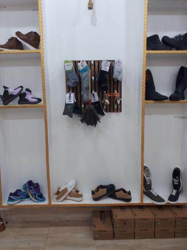 عکس کفش کارما