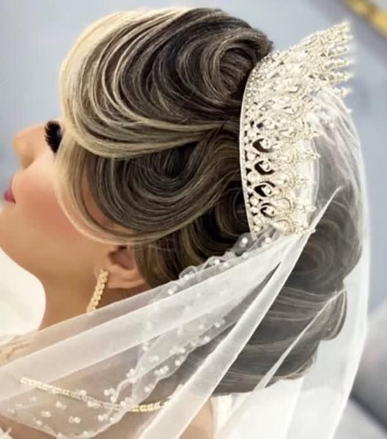 عکس سالن زیبایی مهتاب رو 