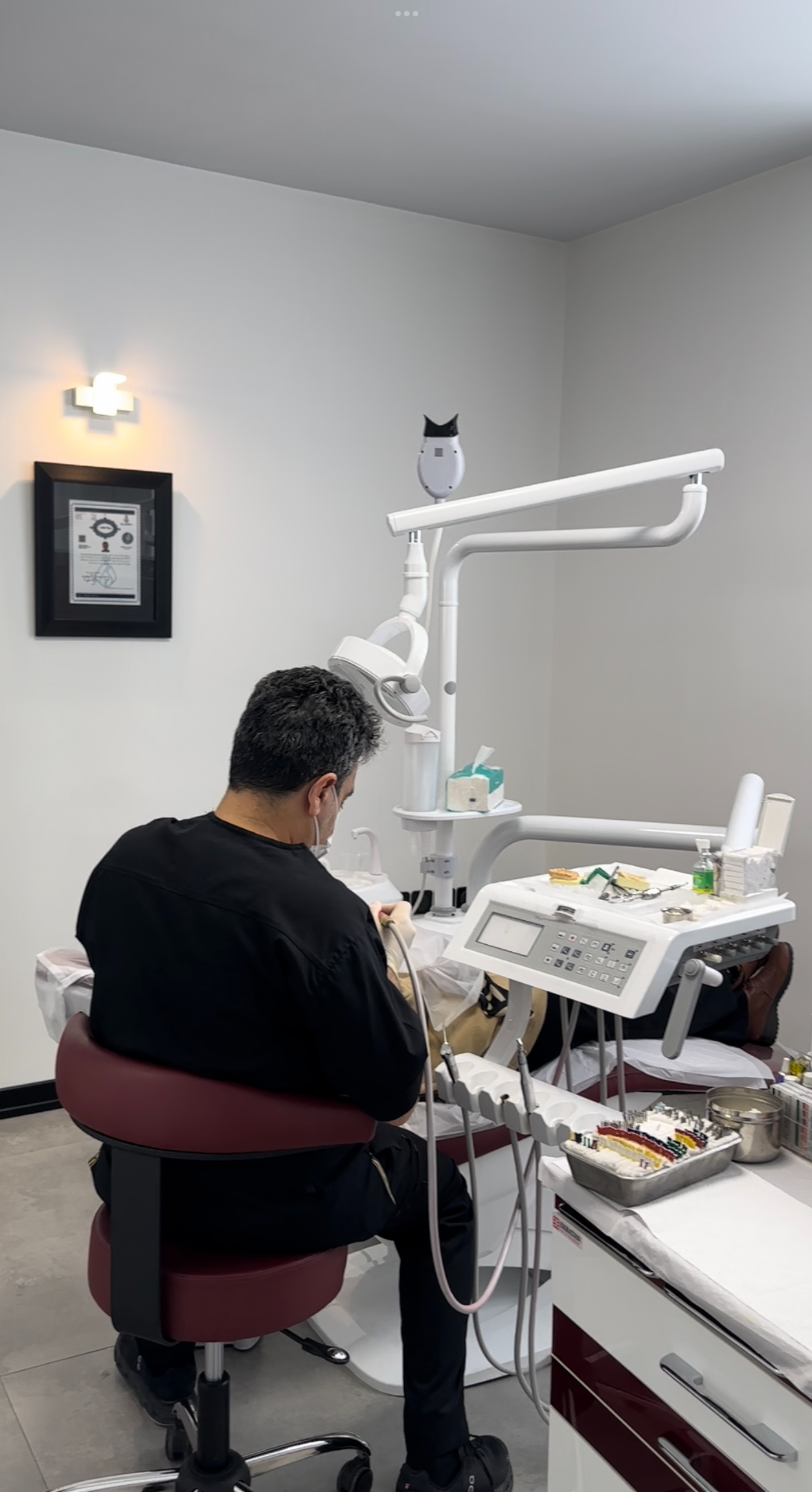 عکس دکتر ایمان اکبرزاده