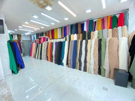 عکس پارچه سرای آراد 