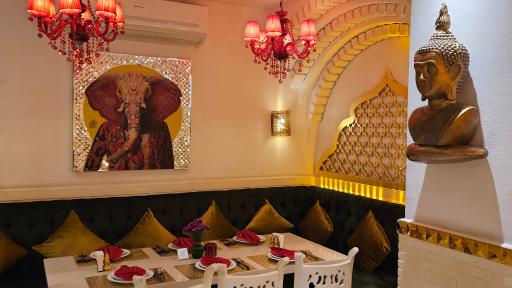 عکس رستوران هندی مهاراجه