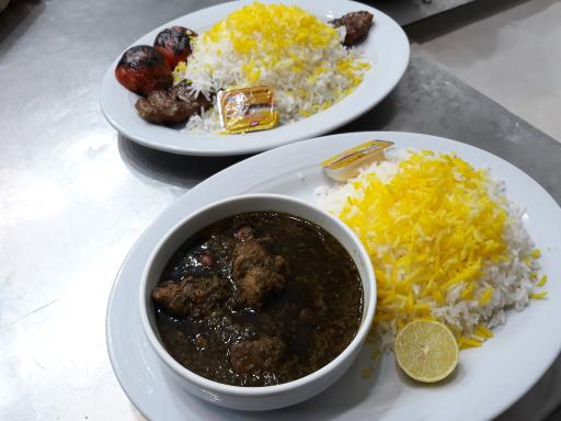 عکس رستوران حاج محمود