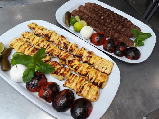 عکس رستوران حاج محمود