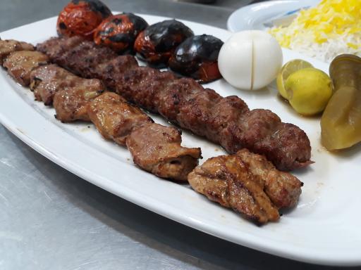 عکس رستوران حاج محمود