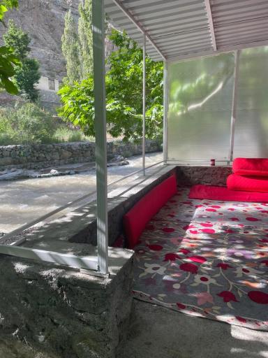 عکس باغ رستوران سعید