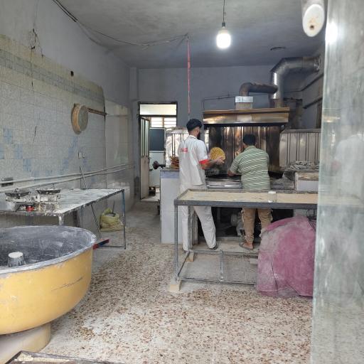 عکس نانوایی بربری محمودی