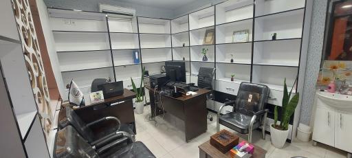 عکس نمایندگی بیمه ایران حسینیان